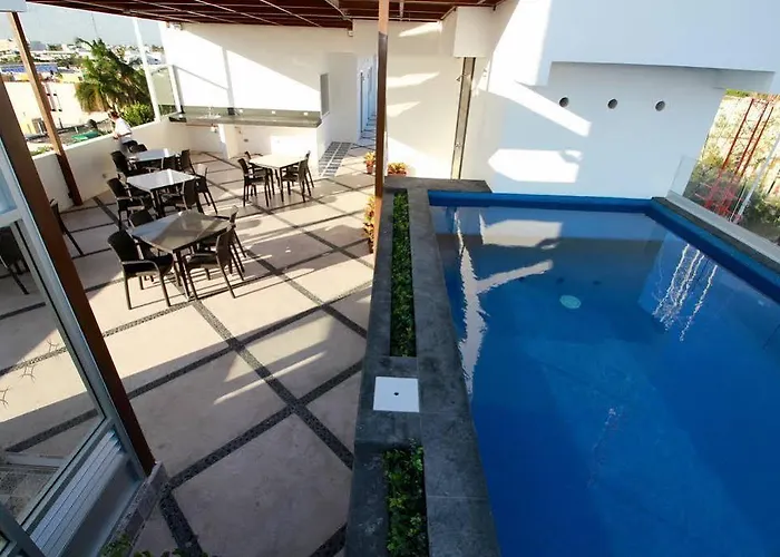 Illusion Xpress Downtown Playa Hotel 4*