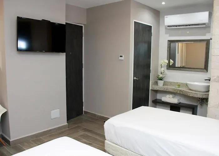 Hotel Illusion Xpress Downtown Playa 4*