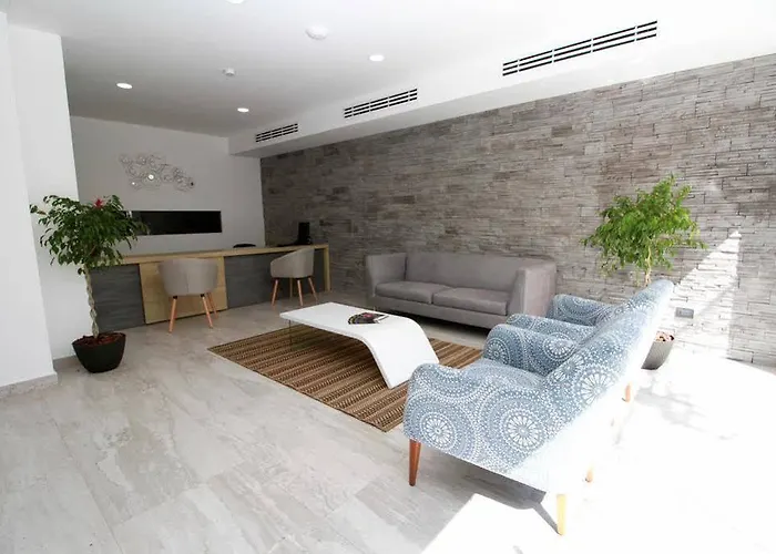 Illusion Xpress Downtown Playa Hotel 4*