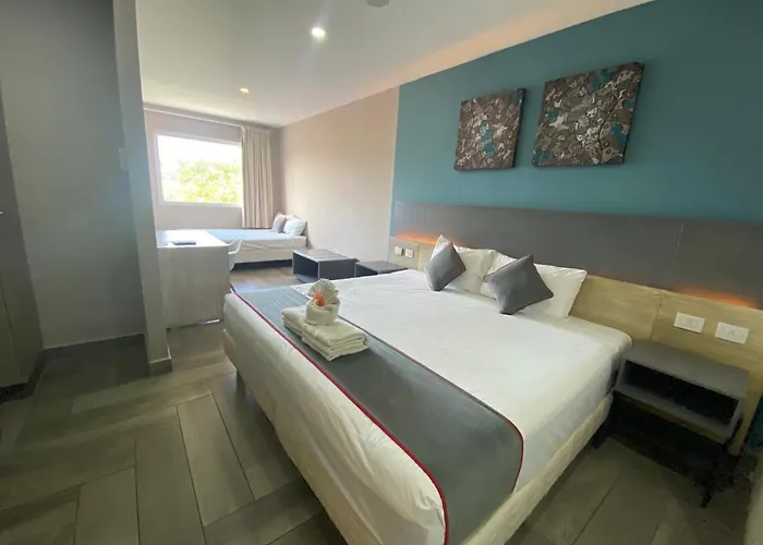 Illusion Xpress Downtown Playa Hotel